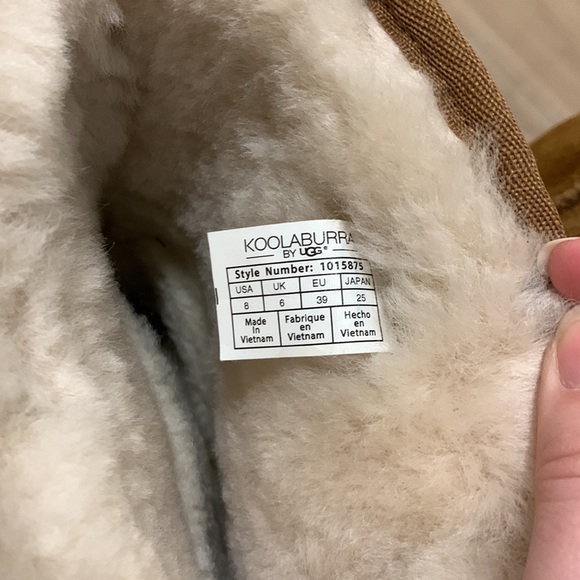 Koolaburra By UGG tan Boots - Picture 5 of 5